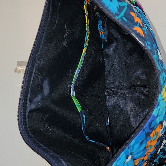 VERA BRADLEY CARRYALL CROSSBODY BAG IN MIDNIGHT BLUES - Picture 10 of 10